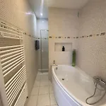 בית נופש Vikarti Stay, A Lovely House With Incredible View